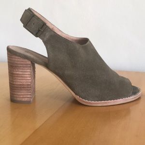 Madewell The Cary Sandal Olive/Sage Suede Shoes
